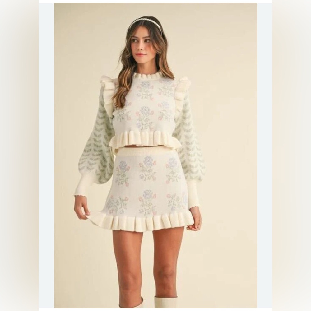 🆕🤍Mable Sweater Skirt